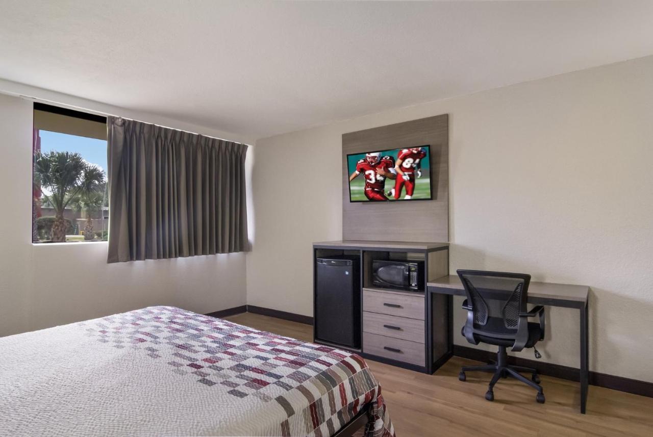 Red Roof Inn & Suites Brunswick I-95 Kültér fotó